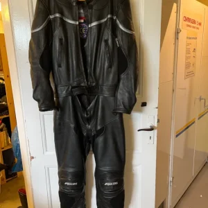 4Bikers mc-skinnställ dam svart storlek 40 Kampanj