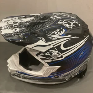 All top crosshjälm M 58 cm blå vit svart Köp nu