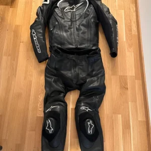 Alpinestars skinställ tvådelat, knappt använt – stl 50/48 Säker betalning