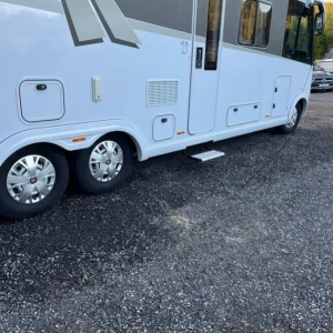 Utförsäljning Däck 225/75 R16 CP med stålfälg husbil