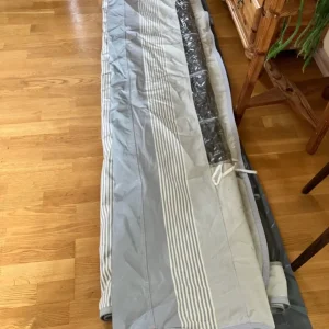 Utförsäljning Förtält amått 800/850 husvagn grått med fönster och stänger