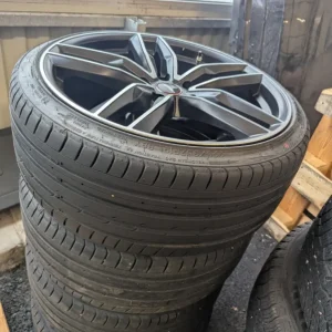 19-tum Audi/Mini fälgar med däck Kampanj