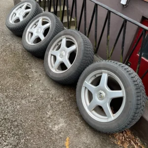 4 st Vinterdäck med aluminiumfälg 16" Outlet